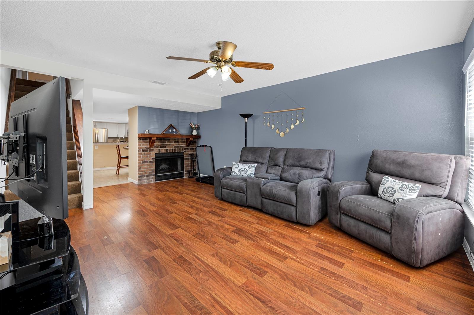 Image 7 of 38 For 6661 121st Avenue H