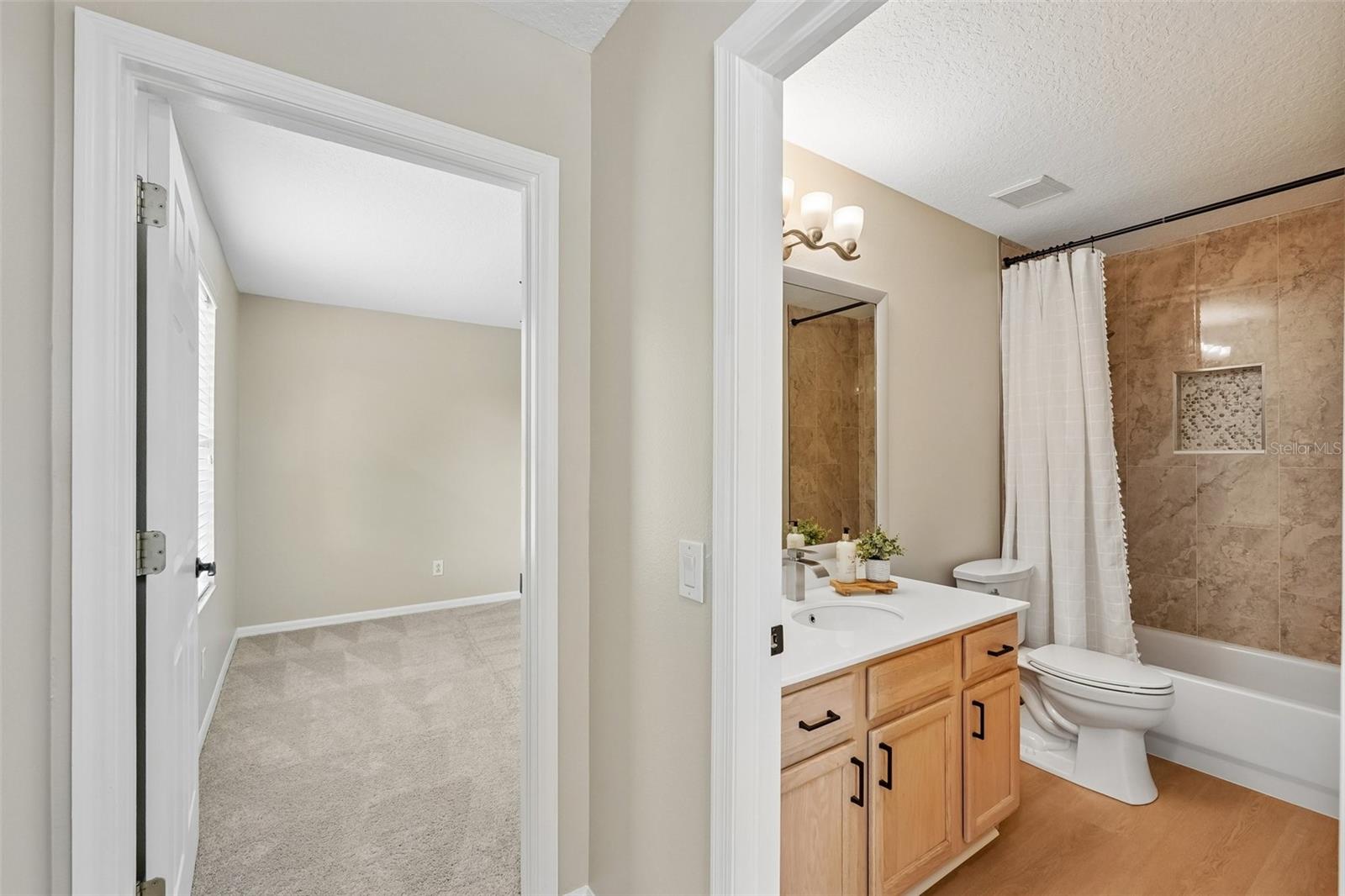 Image 36 of 62 For 19117 Mandarin Grove Place