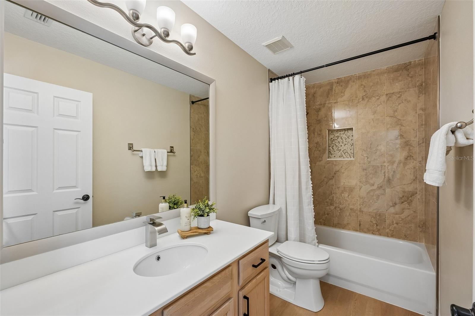 Image 37 of 62 For 19117 Mandarin Grove Place