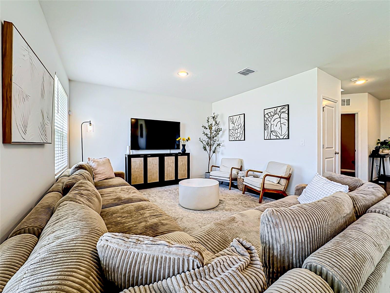Image 6 of 31 For 13019 Bluff Oak Way