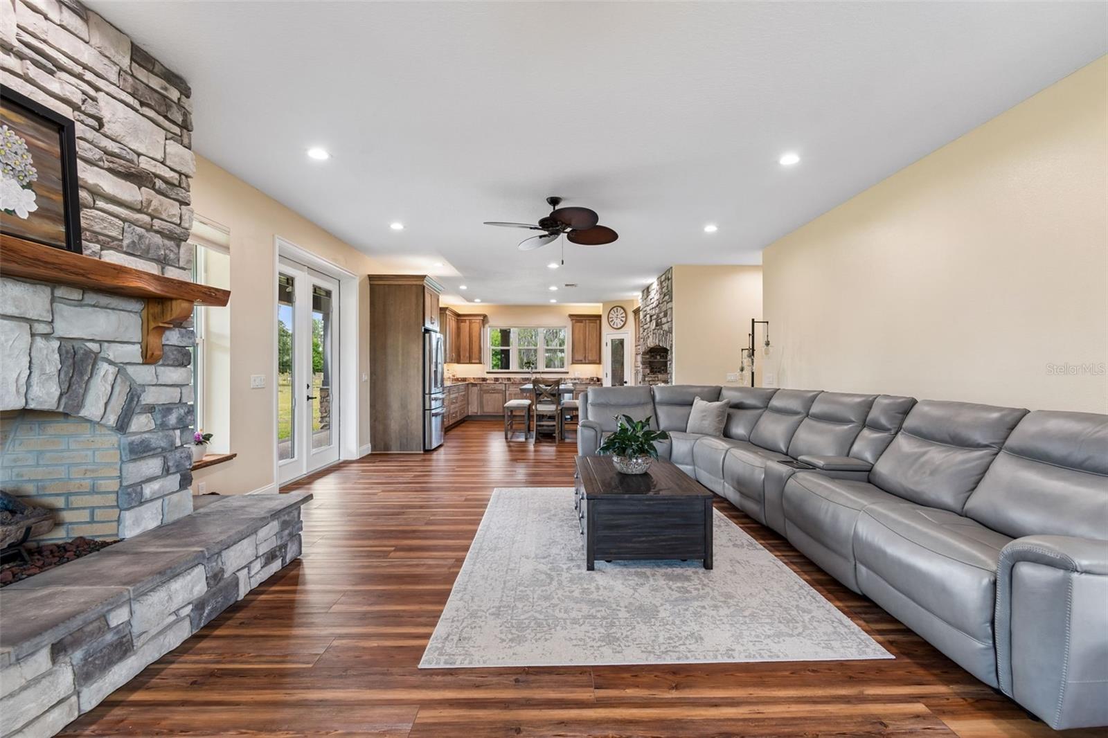 Image 11 of 58 For 41451 Nipper Road