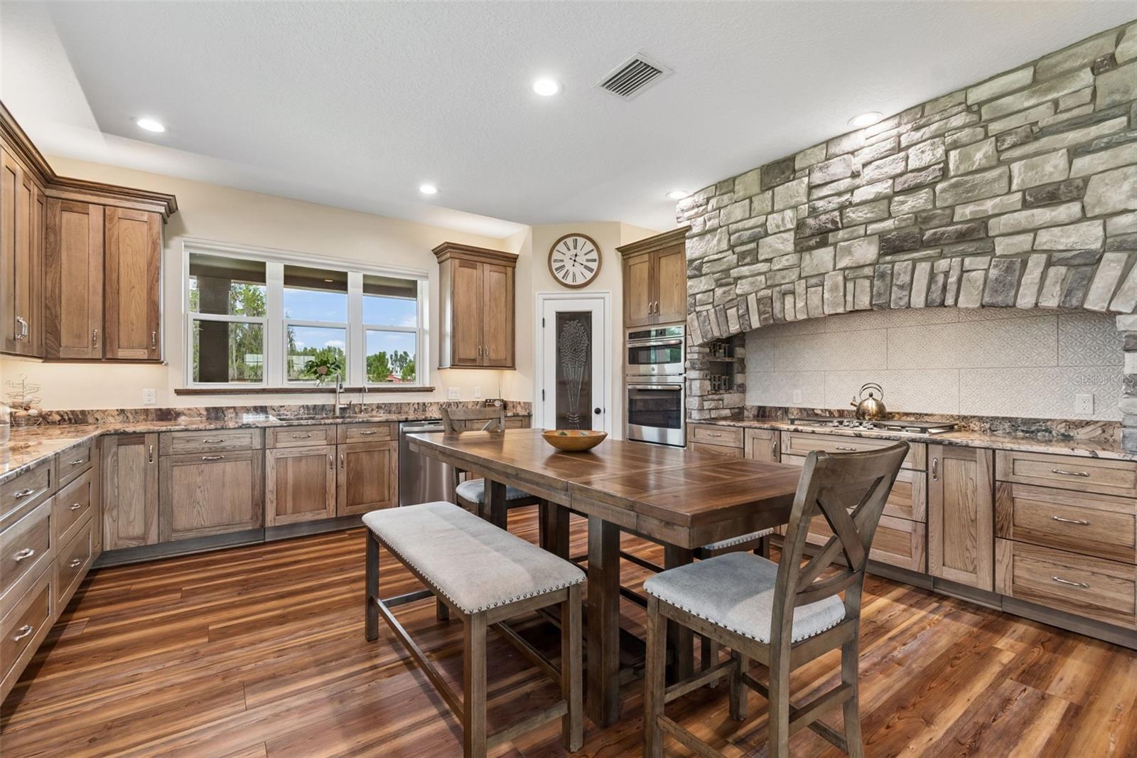 Image 14 of 58 For 41451 Nipper Road