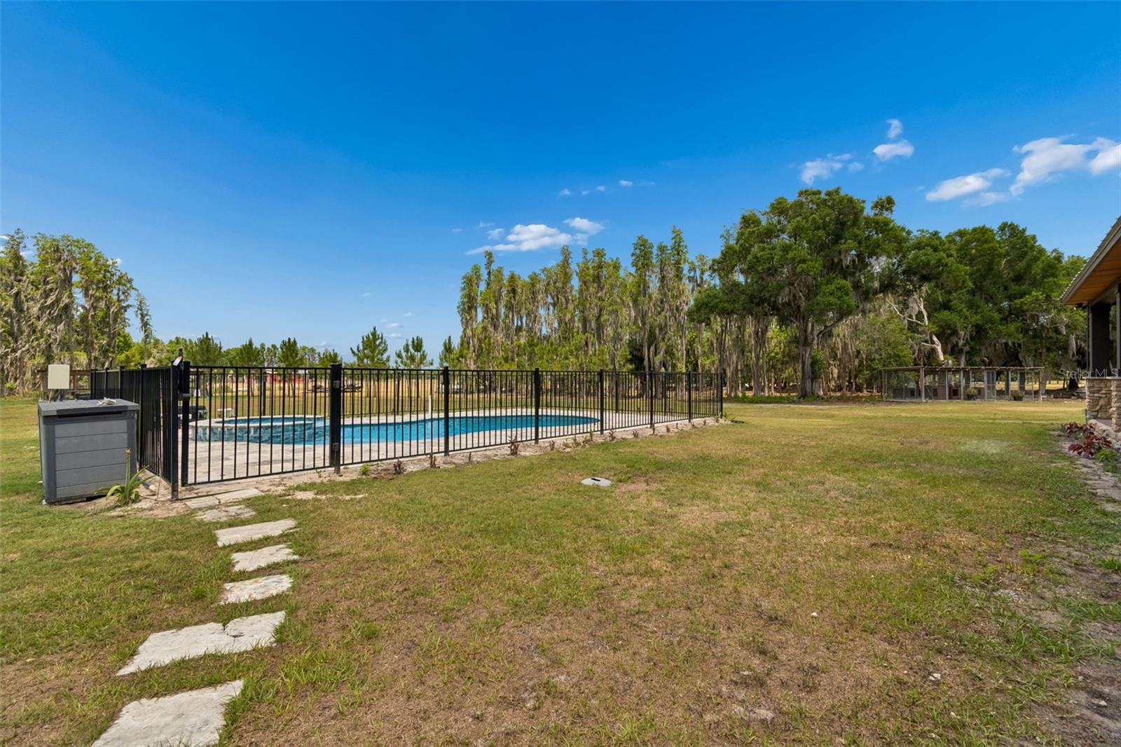 Image 34 of 58 For 41451 Nipper Road