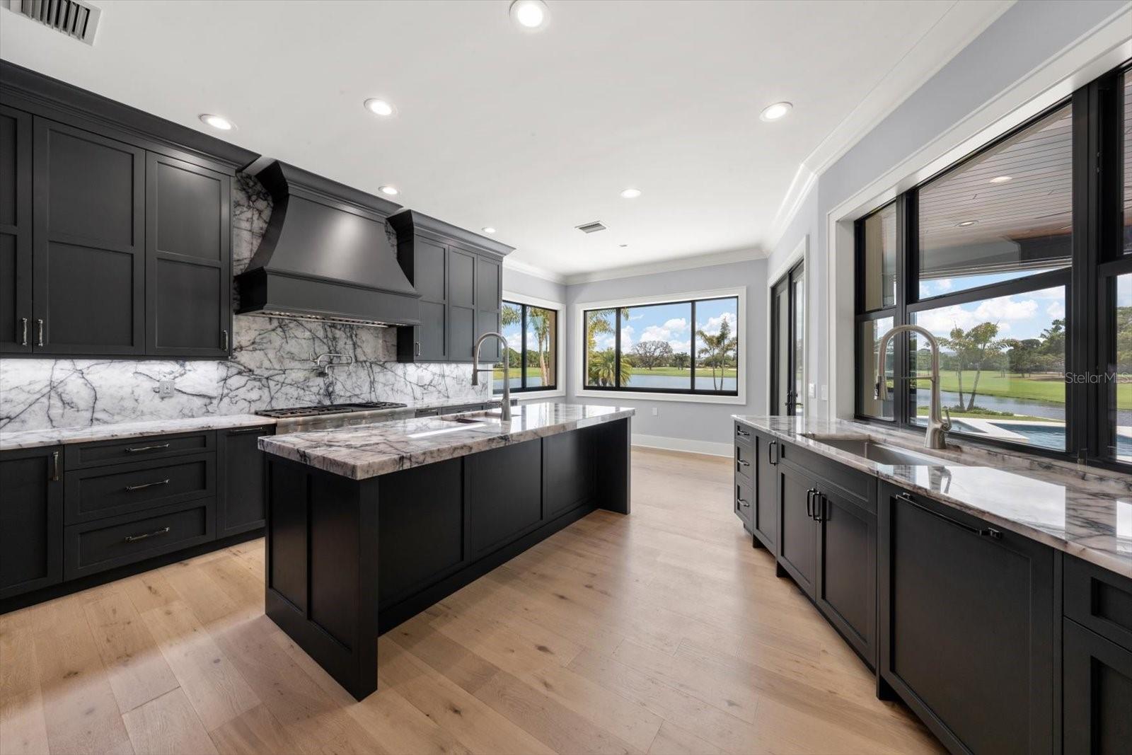 Listing photo id 17 for 19 Hibiscus Road