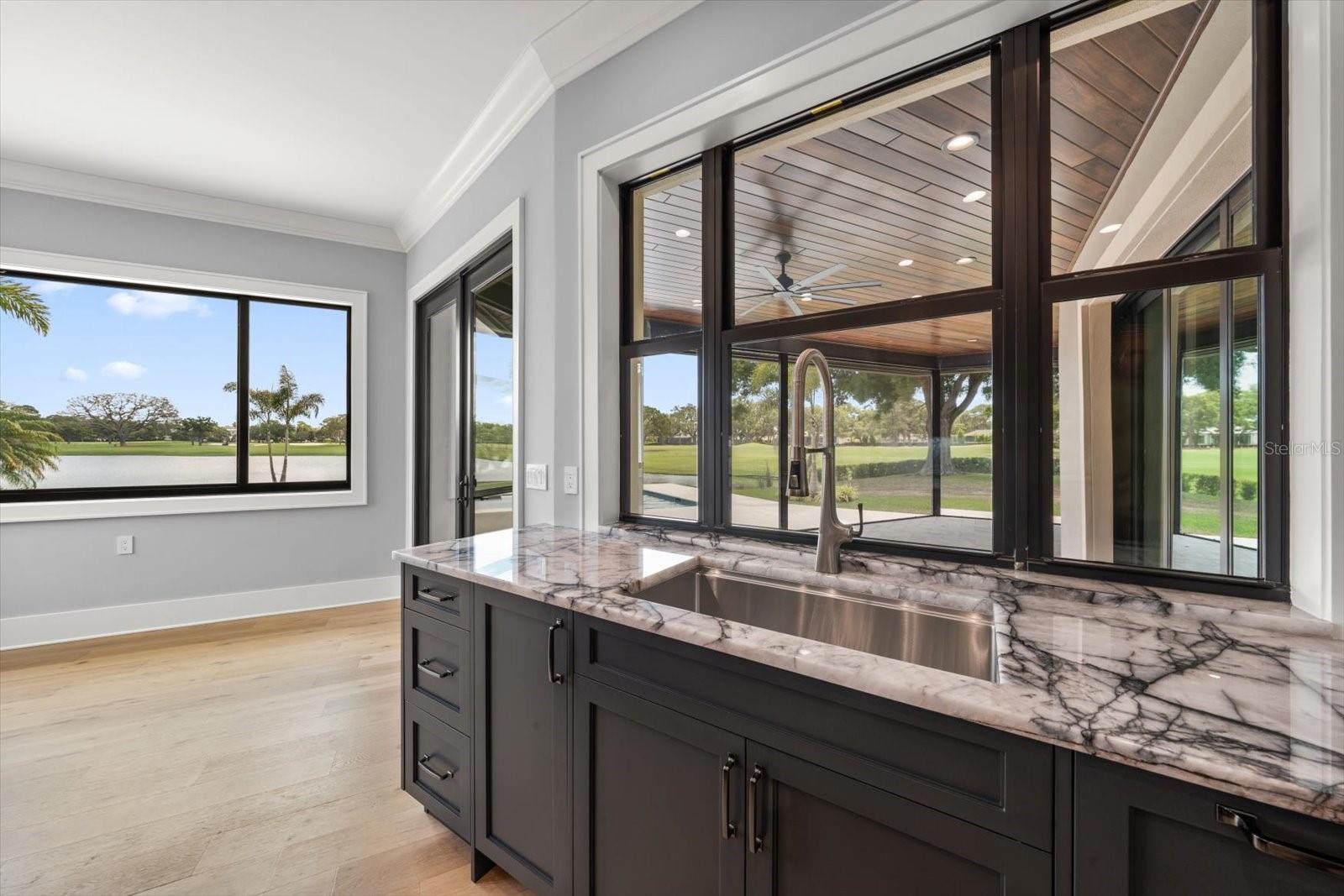 Listing photo id 19 for 19 Hibiscus Road