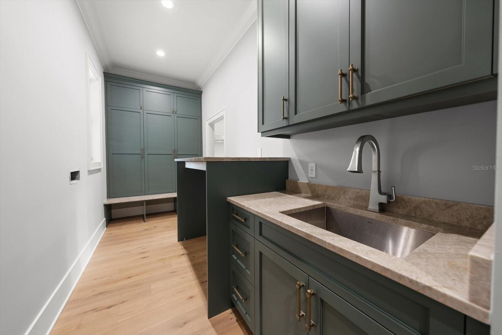 Listing photo id 34 for 19 Hibiscus Road