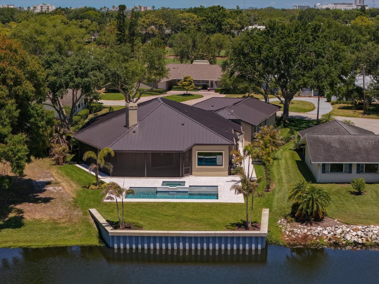 Listing photo id 42 for 19 Hibiscus Road