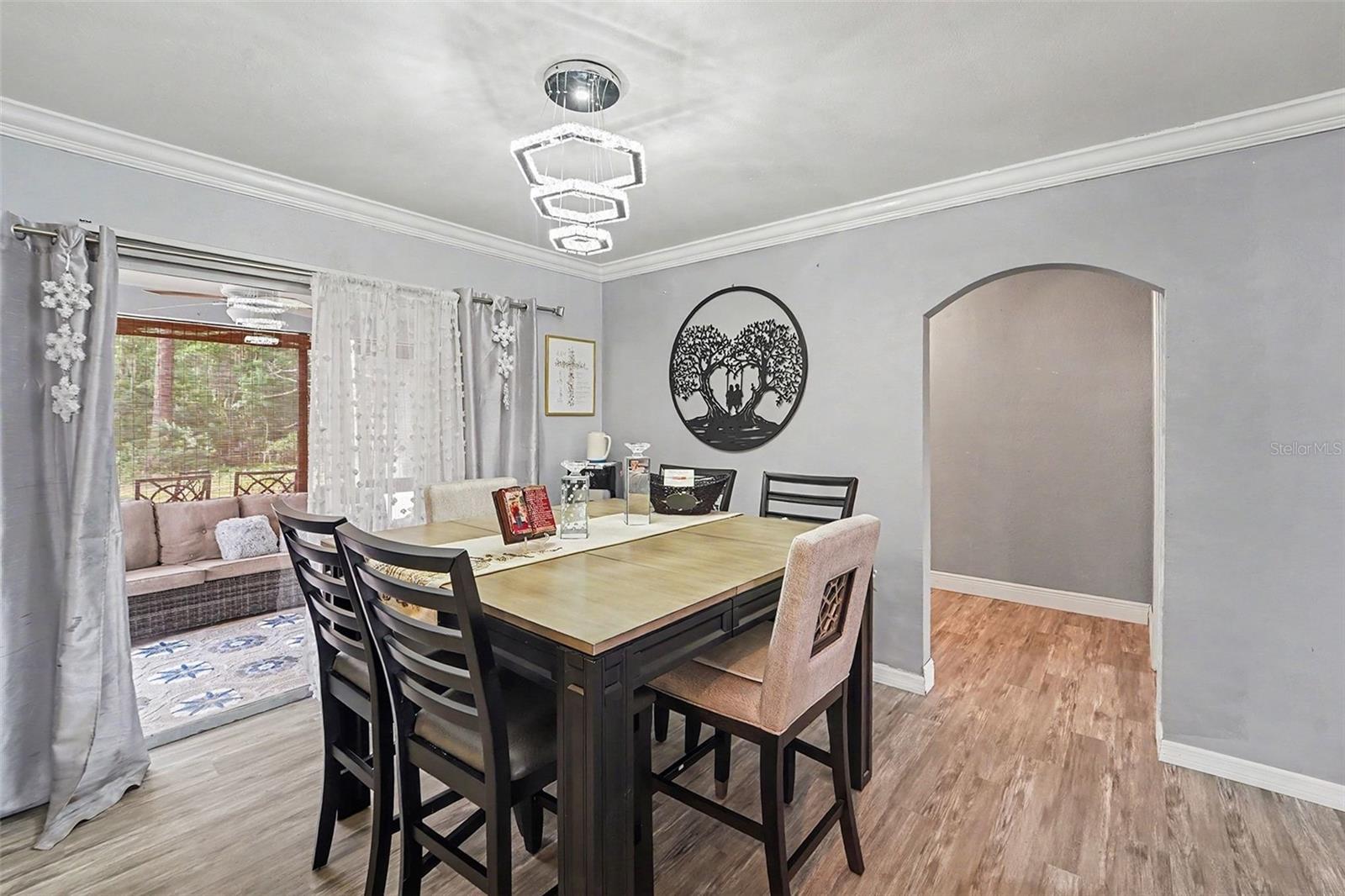 Image 10 of 41 For 13020 Sugar Creek Boulevard