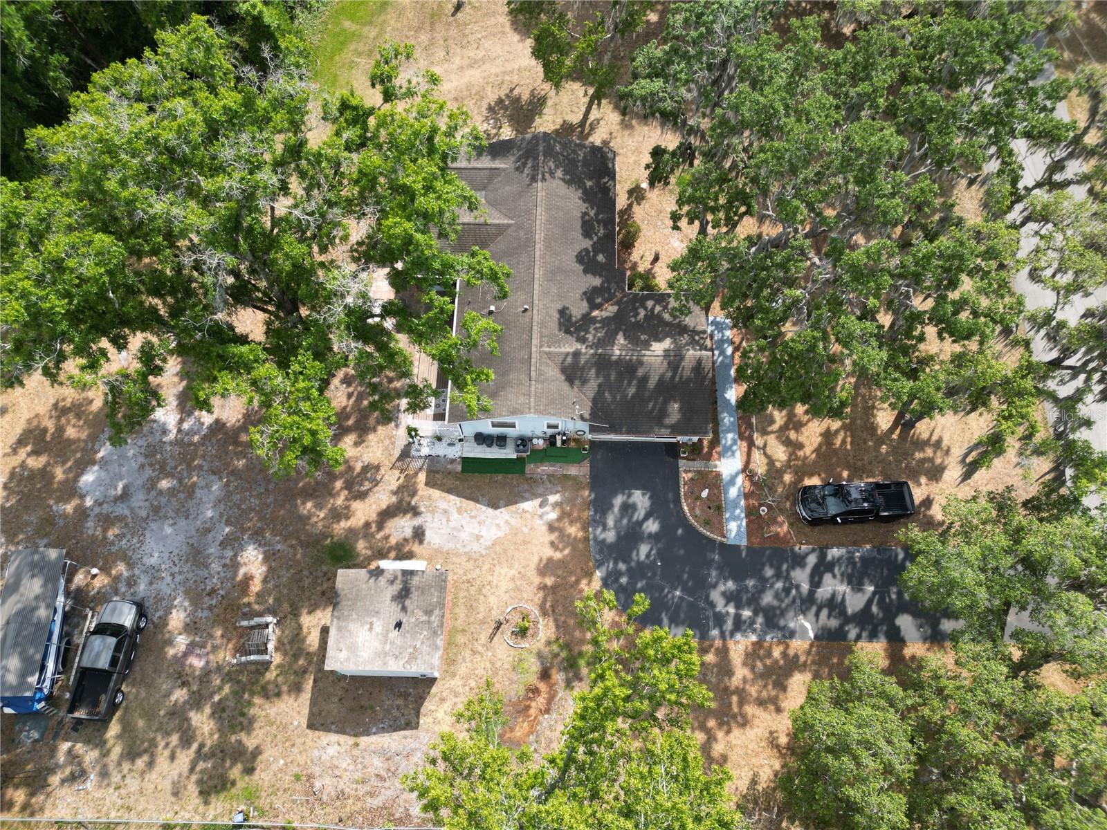 Image 33 of 41 For 13020 Sugar Creek Boulevard