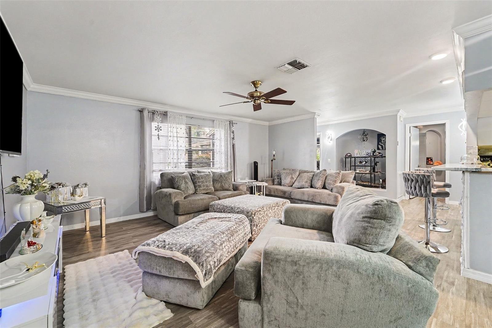 Image 4 of 41 For 13020 Sugar Creek Boulevard