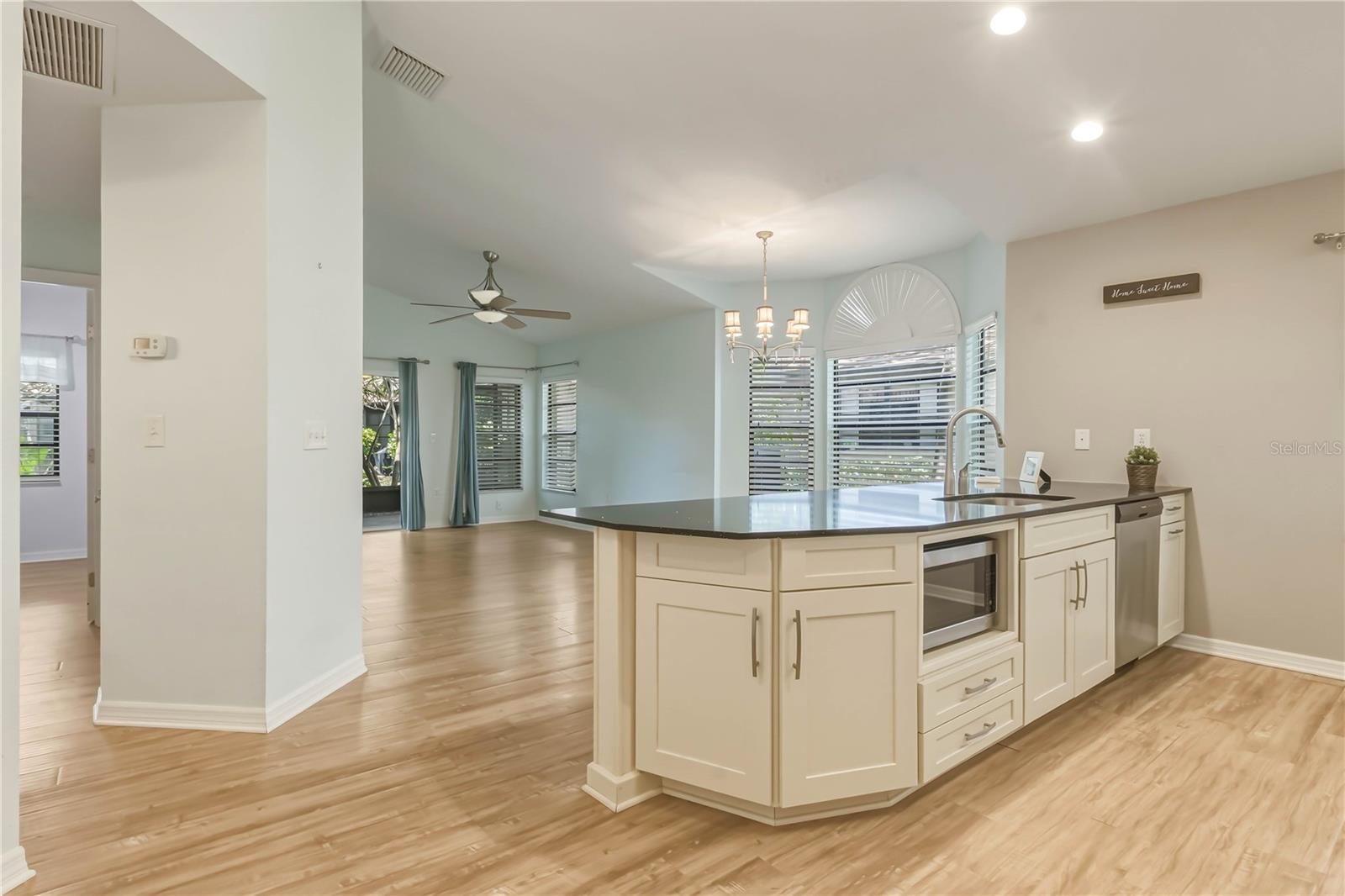 Image 11 of 51 For 1696 Nash Court