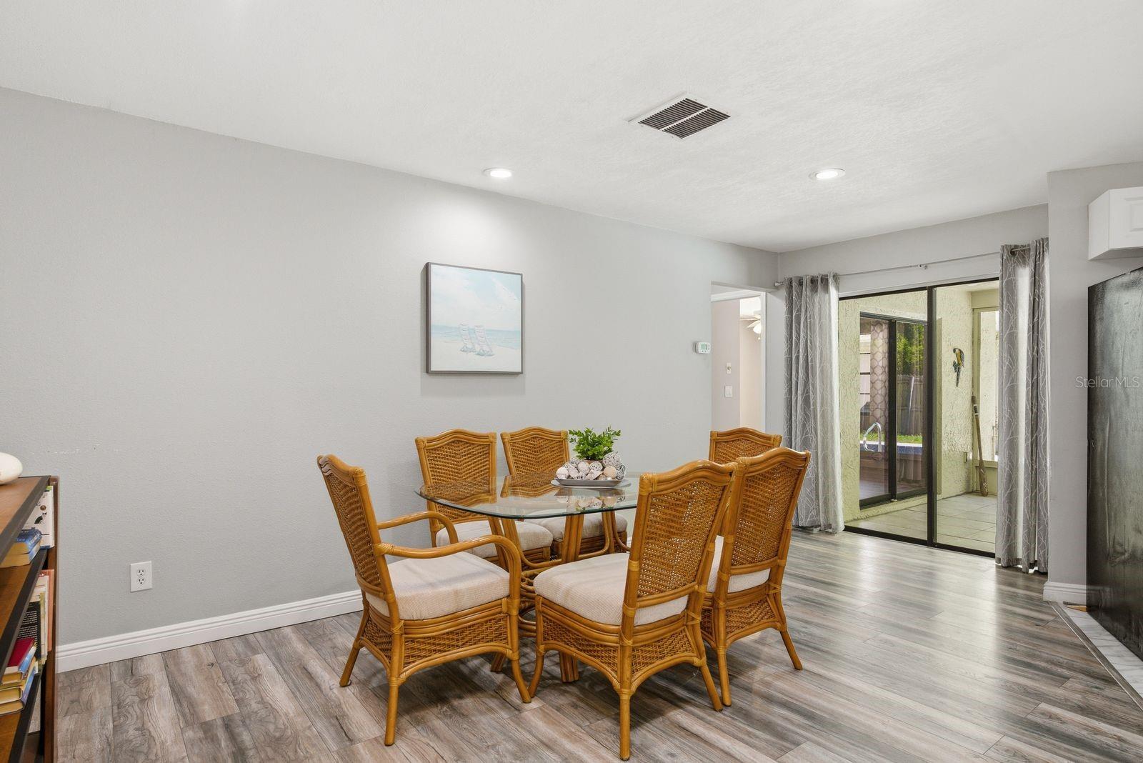 Image 11 of 50 For 1771 Ranchwood Drive S
