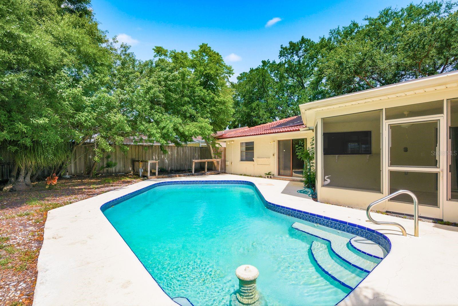 Image 36 of 50 For 1771 Ranchwood Drive S