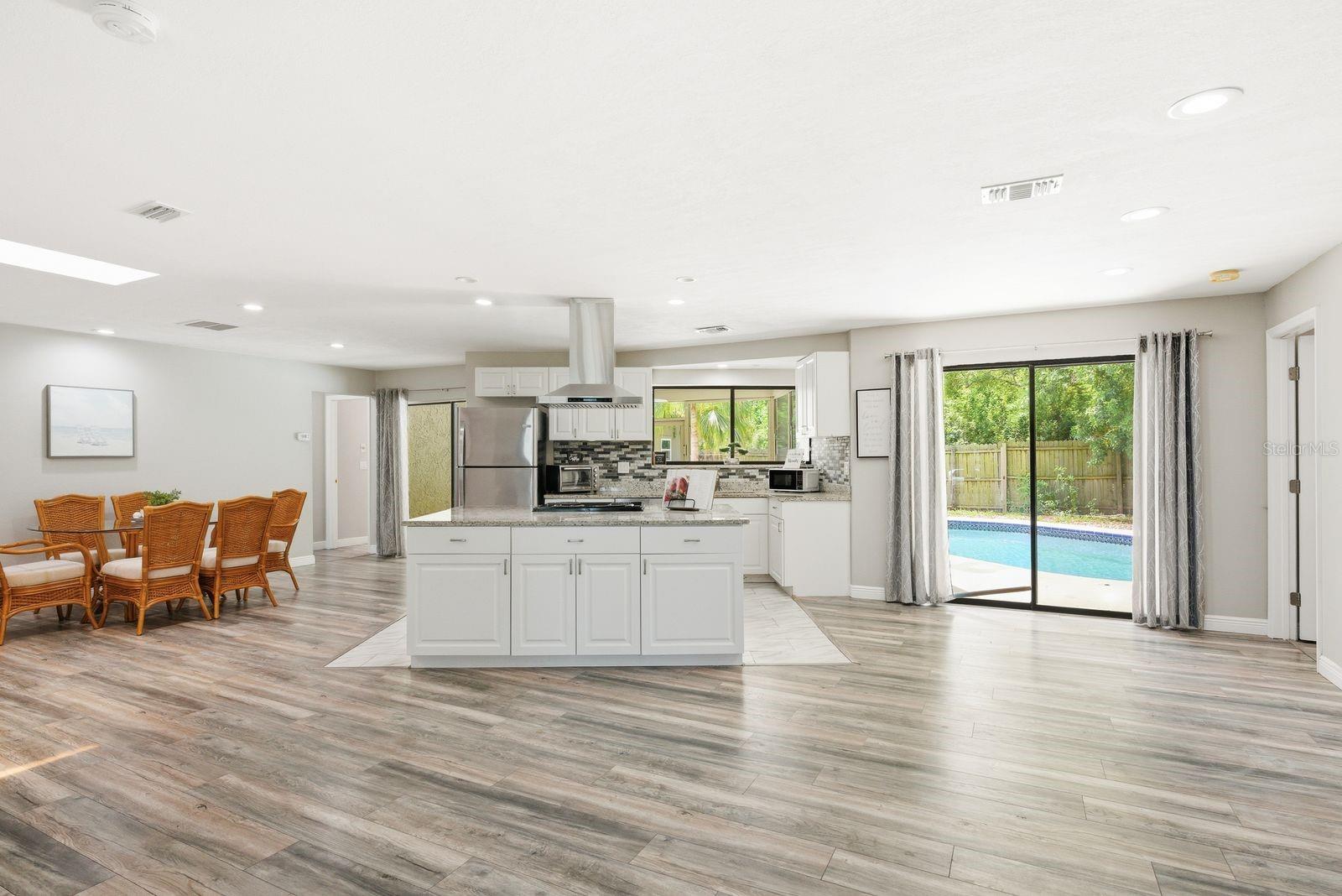 Image 8 of 50 For 1771 Ranchwood Drive S