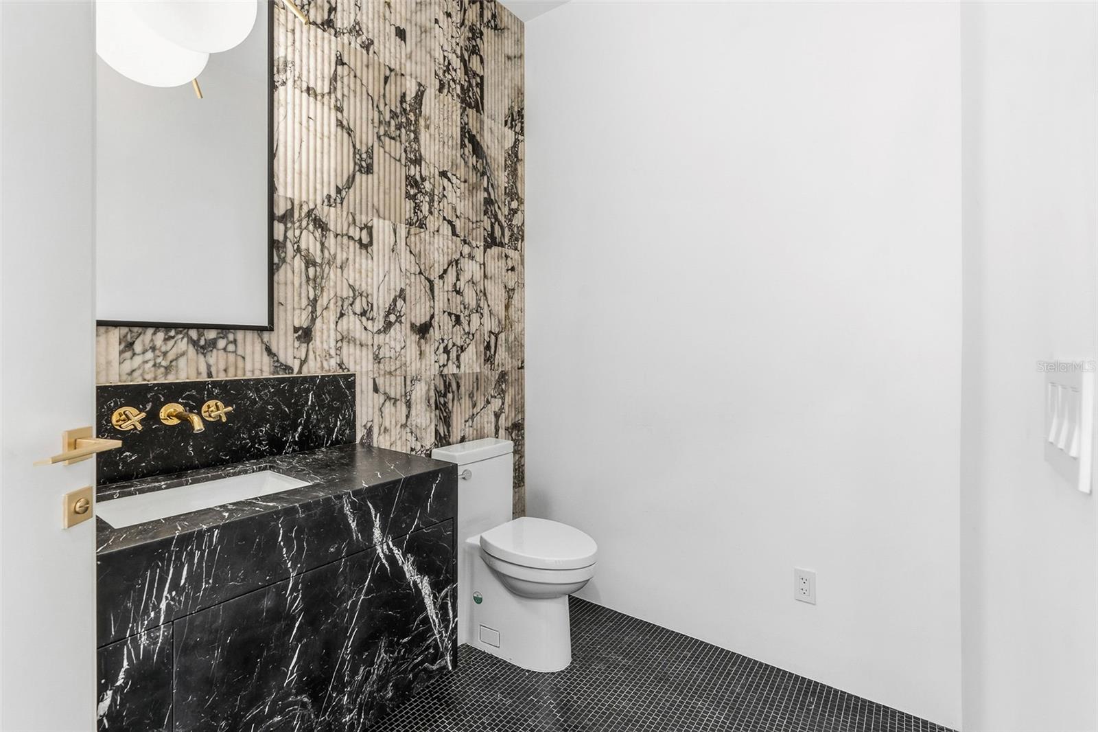 Image 38 of 77 For 1209 Cumberland Avenue 2902