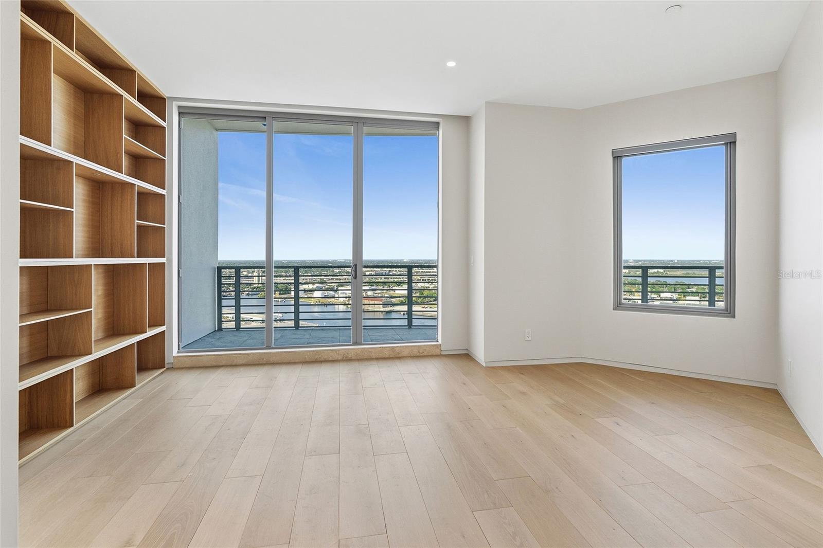 Image 5 of 77 For 1209 Cumberland Avenue 2902