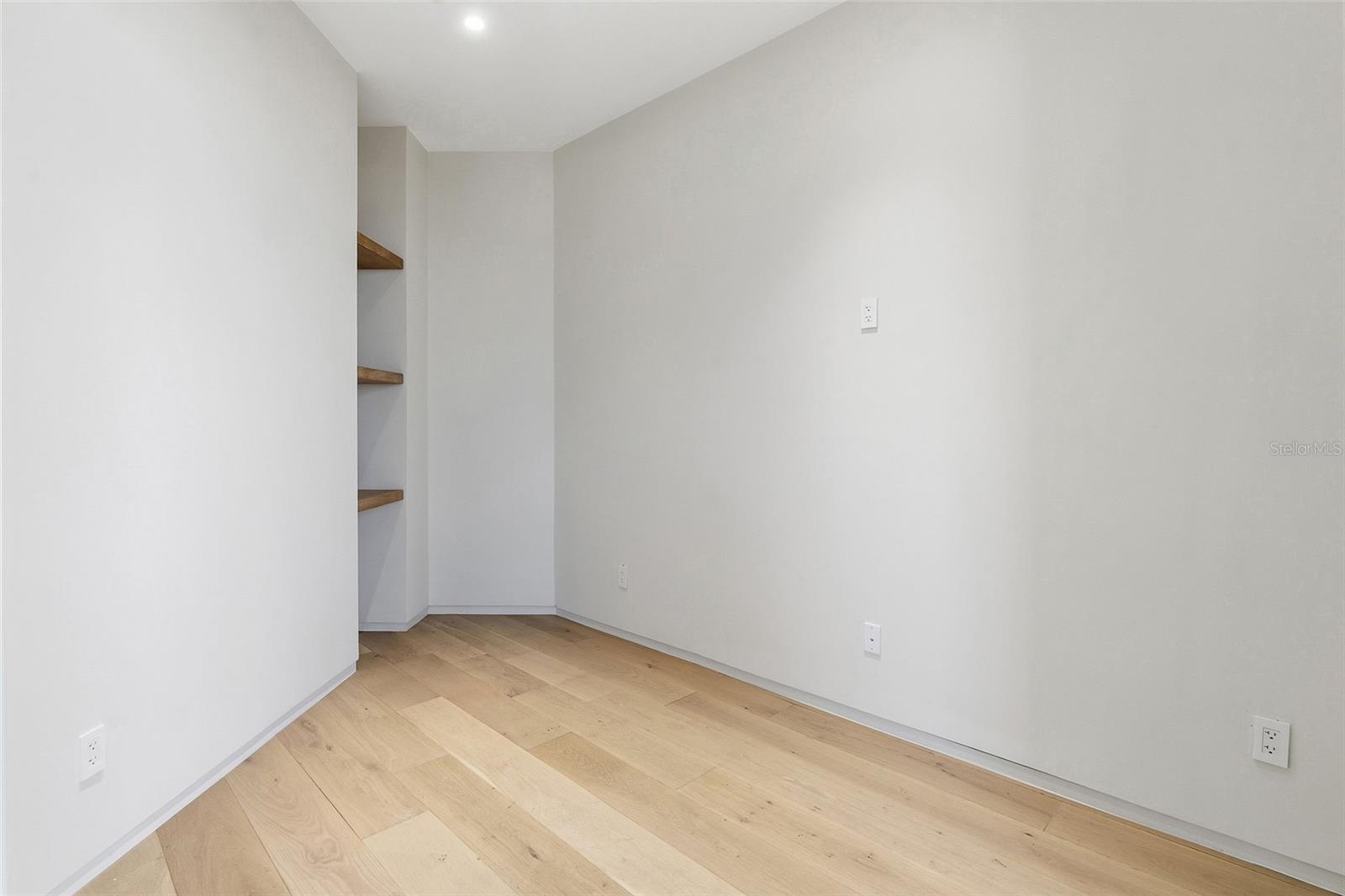 Image 73 of 77 For 1209 Cumberland Avenue 2902