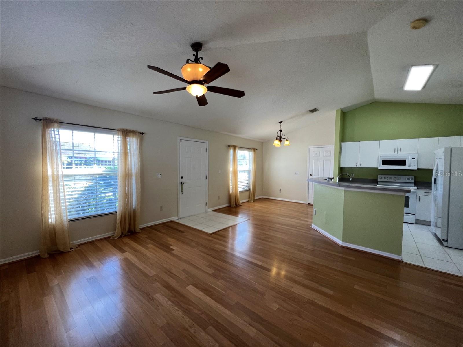 Image 4 of 22 For 6807 Kingston Drive