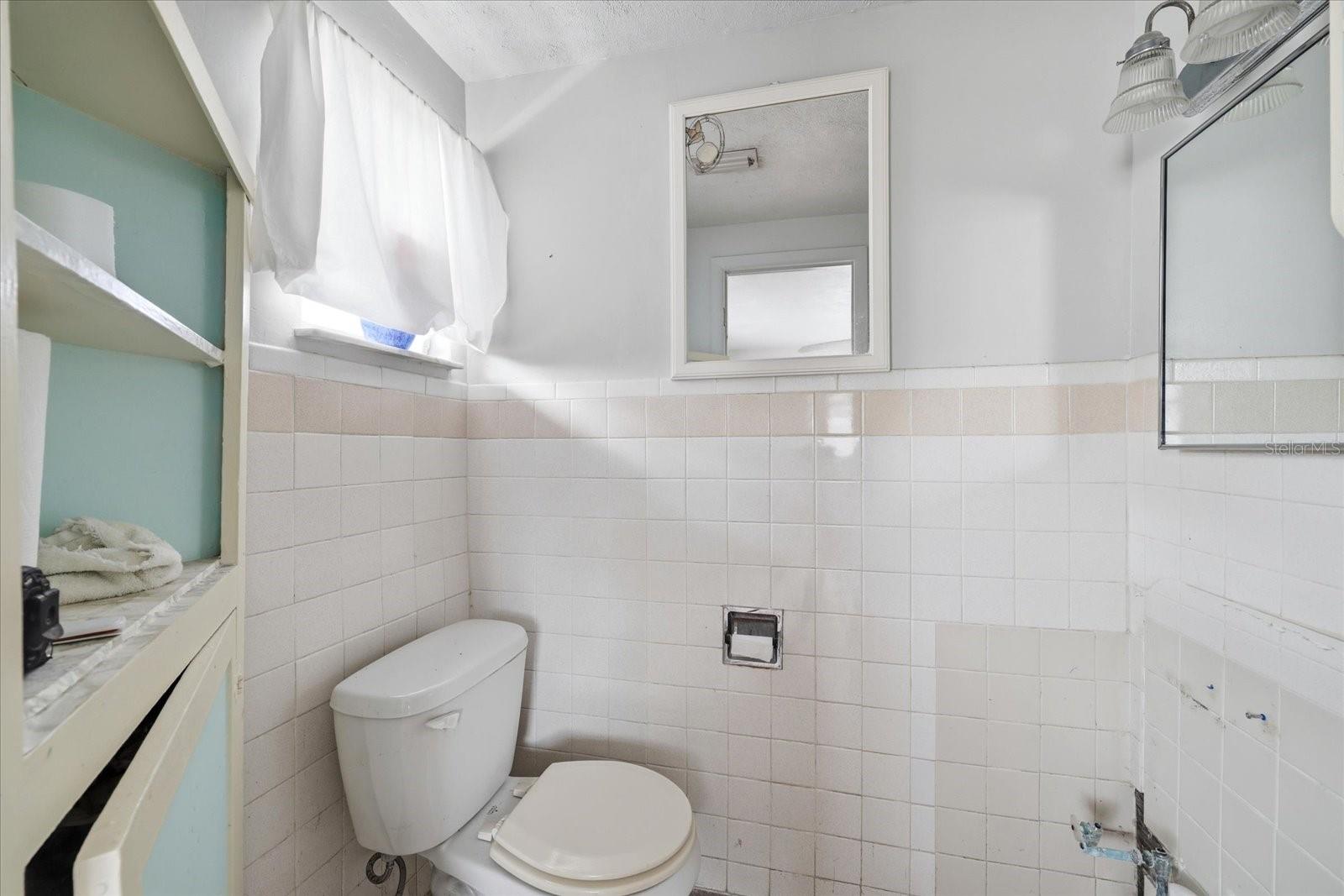 Image 15 of 30 For 510 Marlyn Way