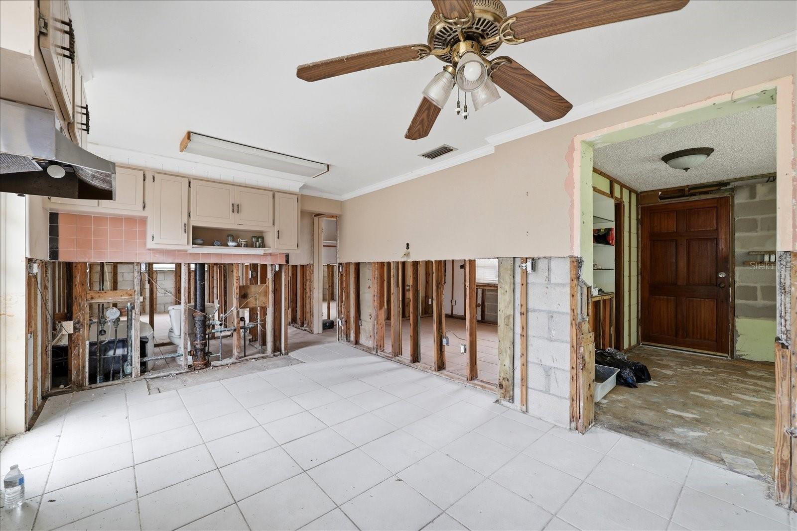 Image 7 of 30 For 510 Marlyn Way