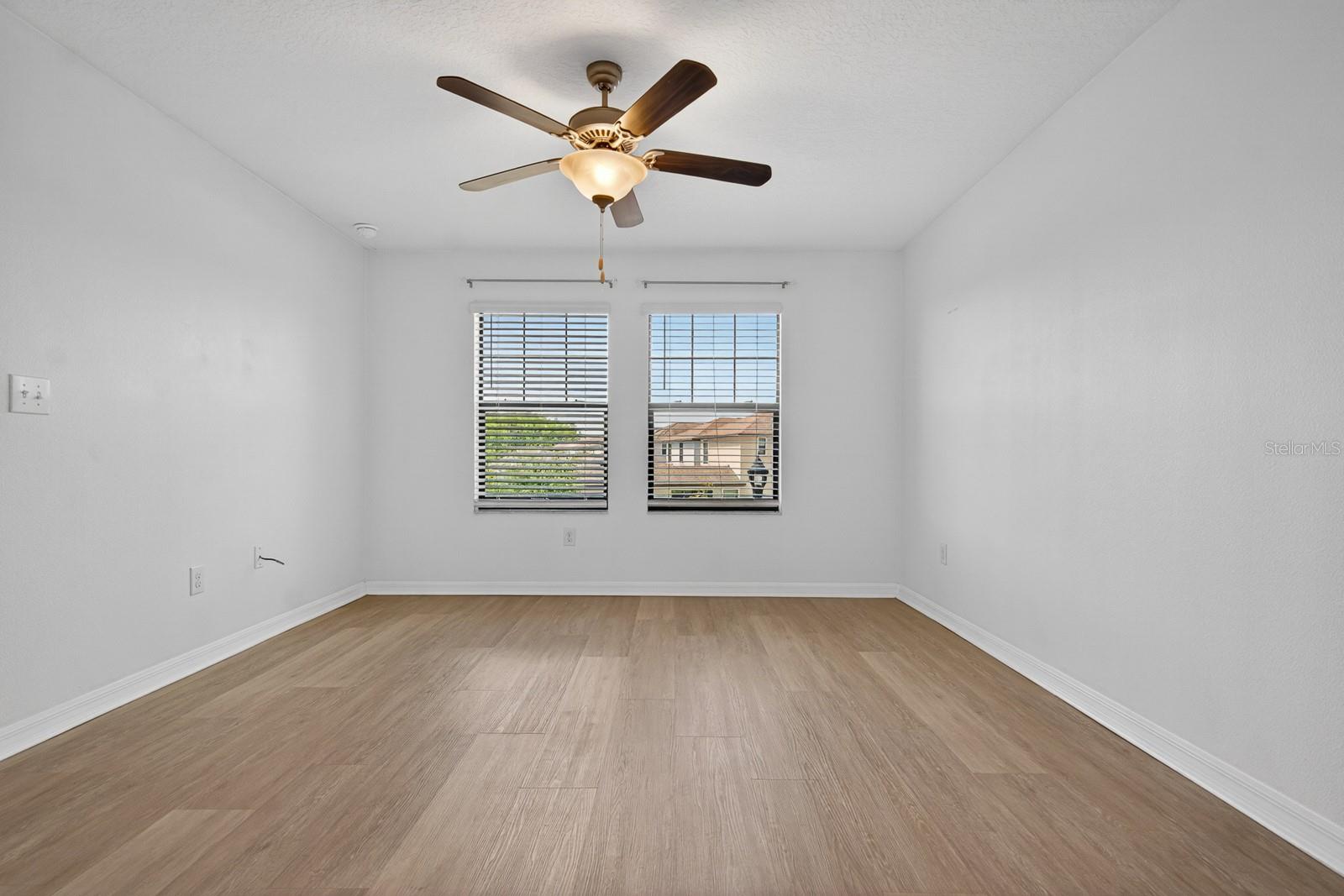Image 17 of 49 For 3488 Pine Ribbon Drive