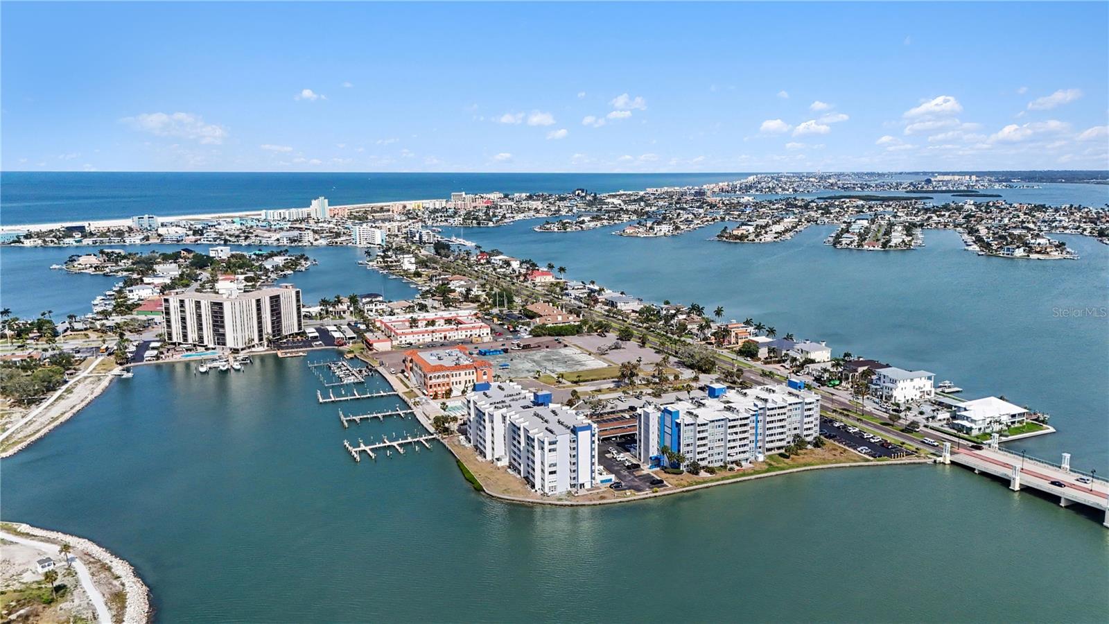 Image 24 of 25 For 450 Treasure Island Causeway 601