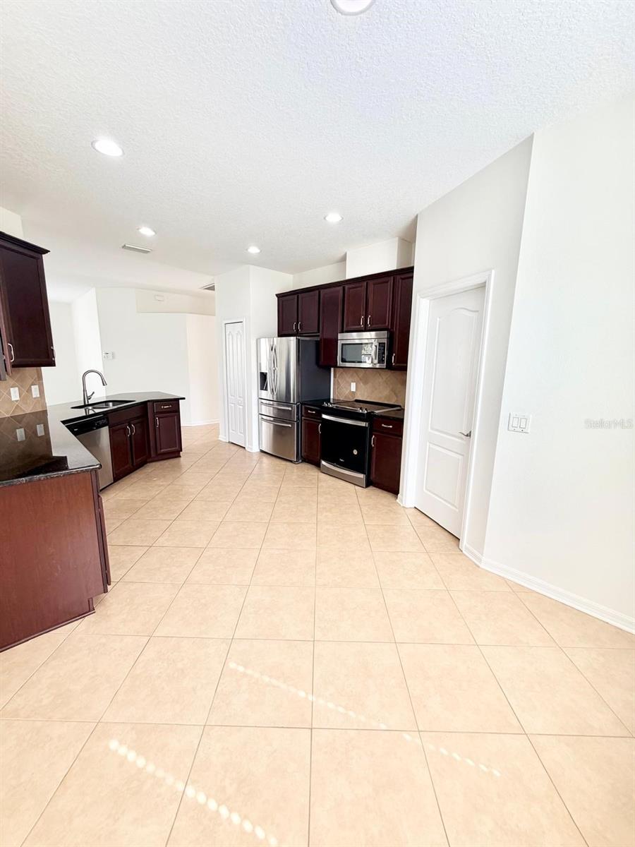 Image 3 of 38 For 12747 Tikal Way