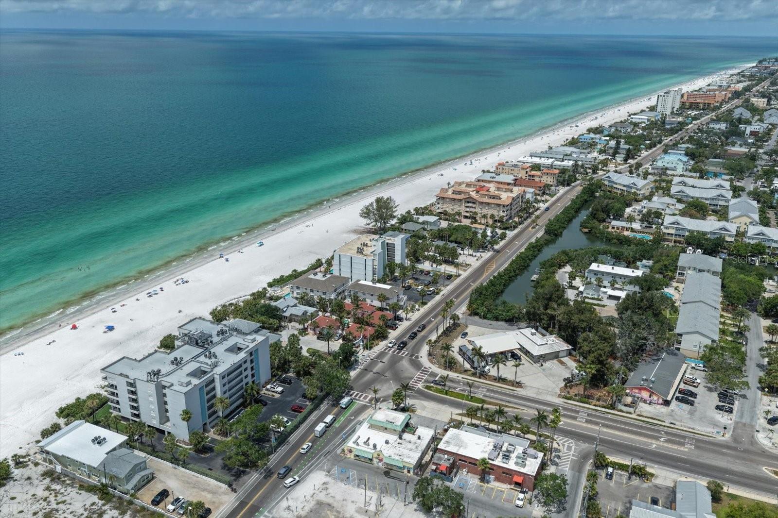 Image 13 of 30 For 506 Gulf Boulevard 201
