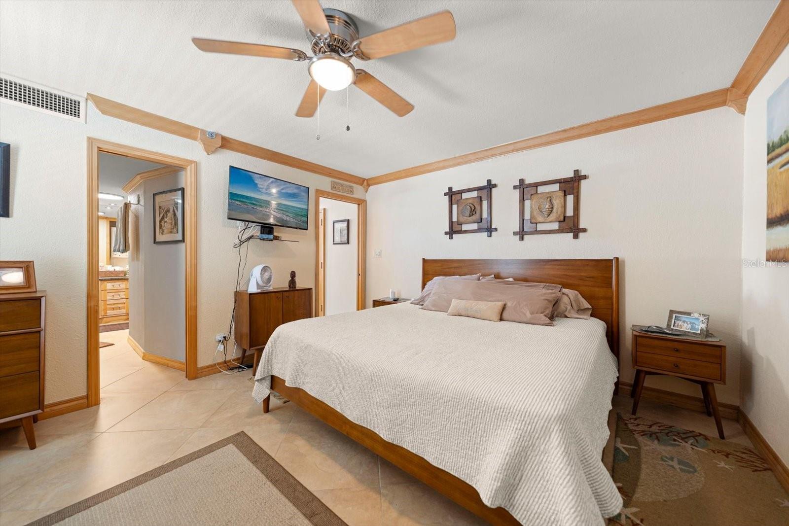 Image 14 of 30 For 506 Gulf Boulevard 201