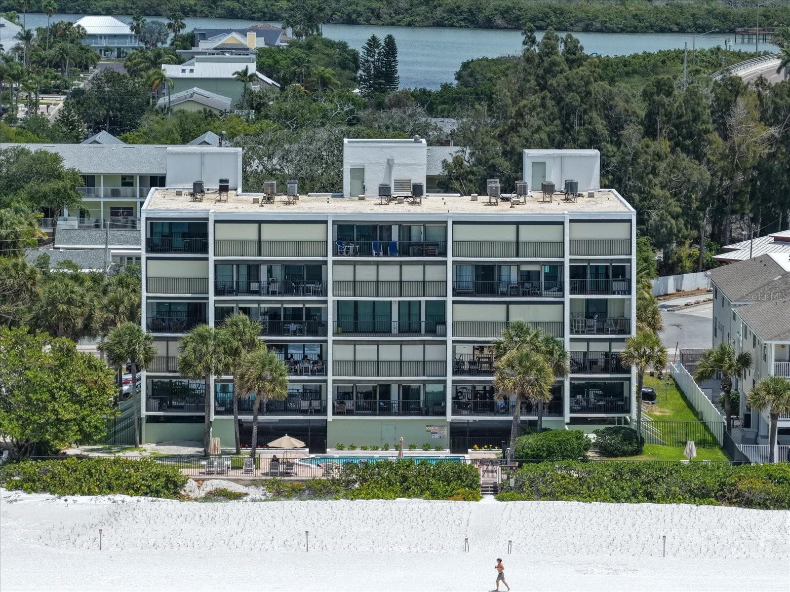 Image 2 of 30 For 506 Gulf Boulevard 201