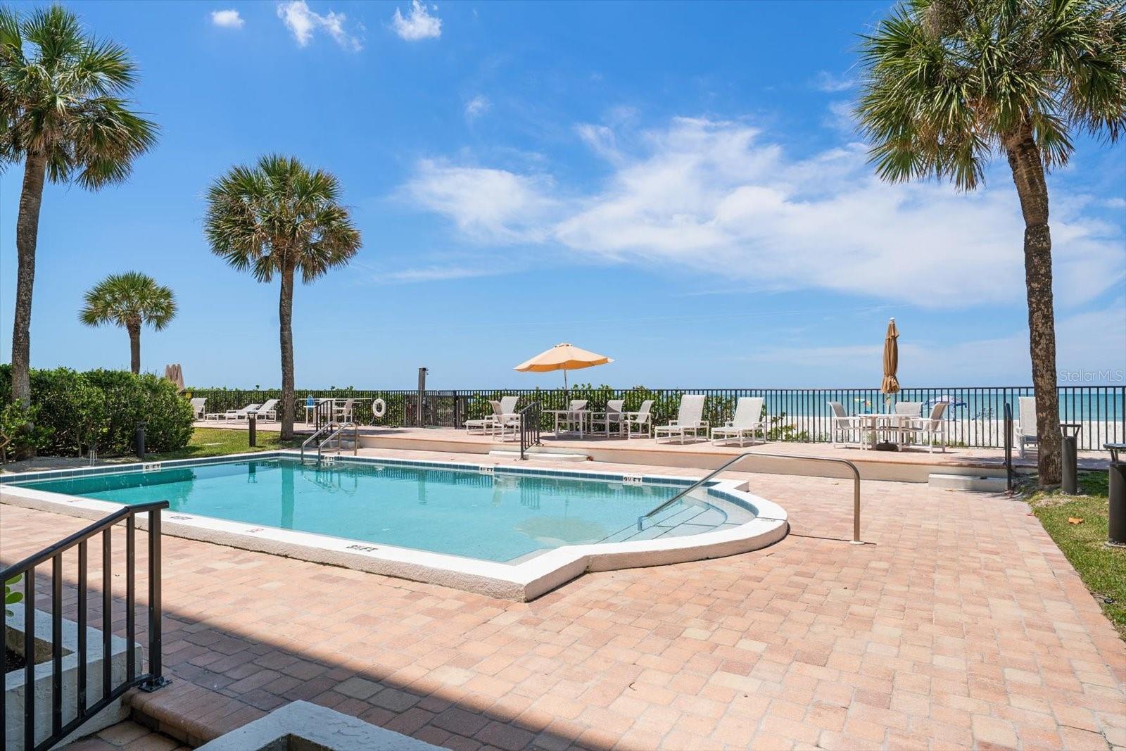 Image 27 of 30 For 506 Gulf Boulevard 201