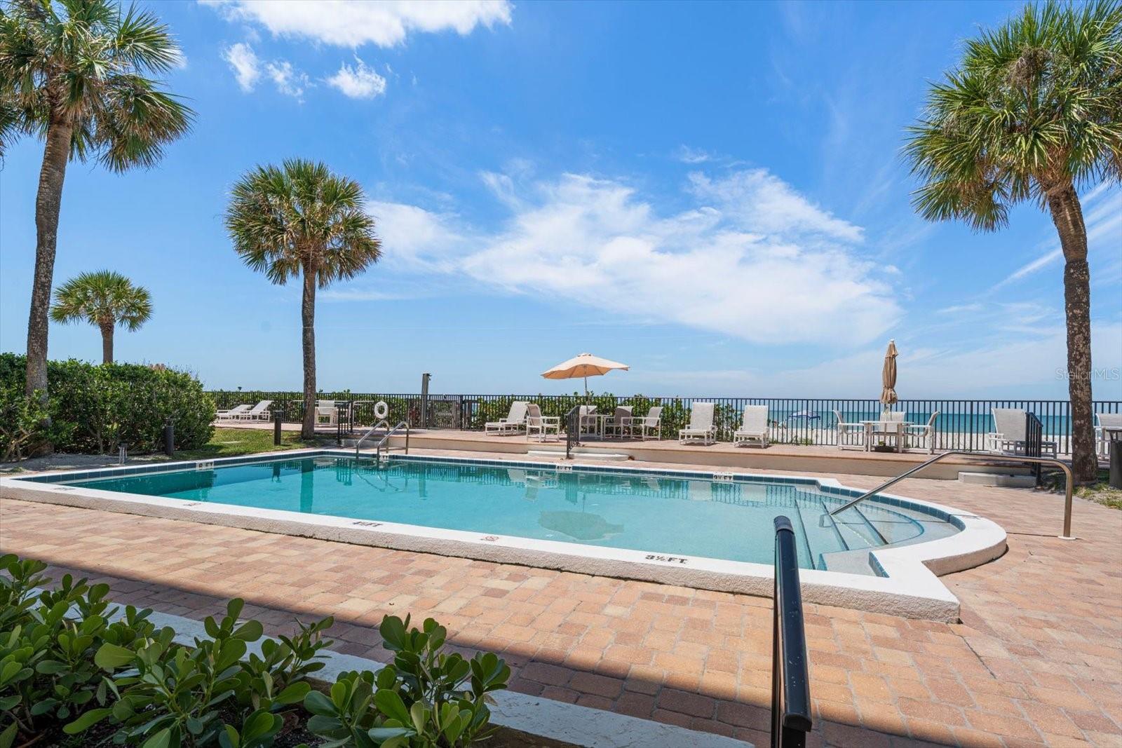 Image 28 of 30 For 506 Gulf Boulevard 201