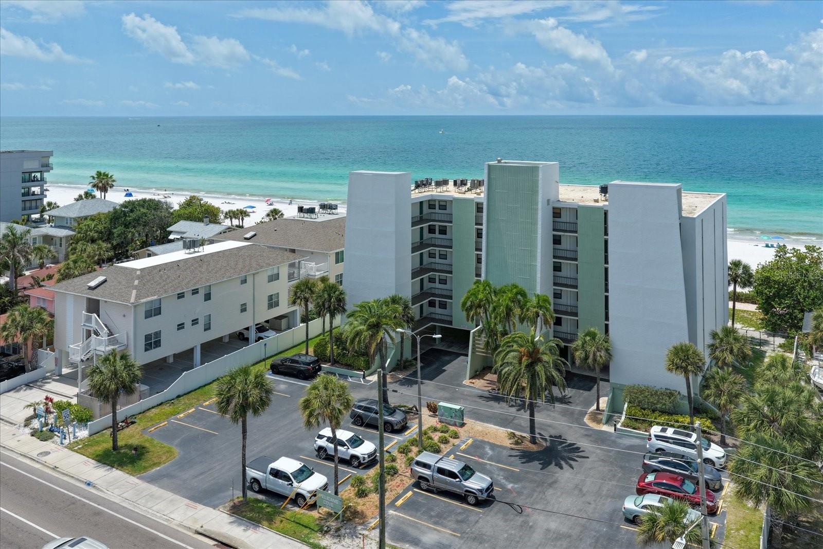 Image 29 of 30 For 506 Gulf Boulevard 201