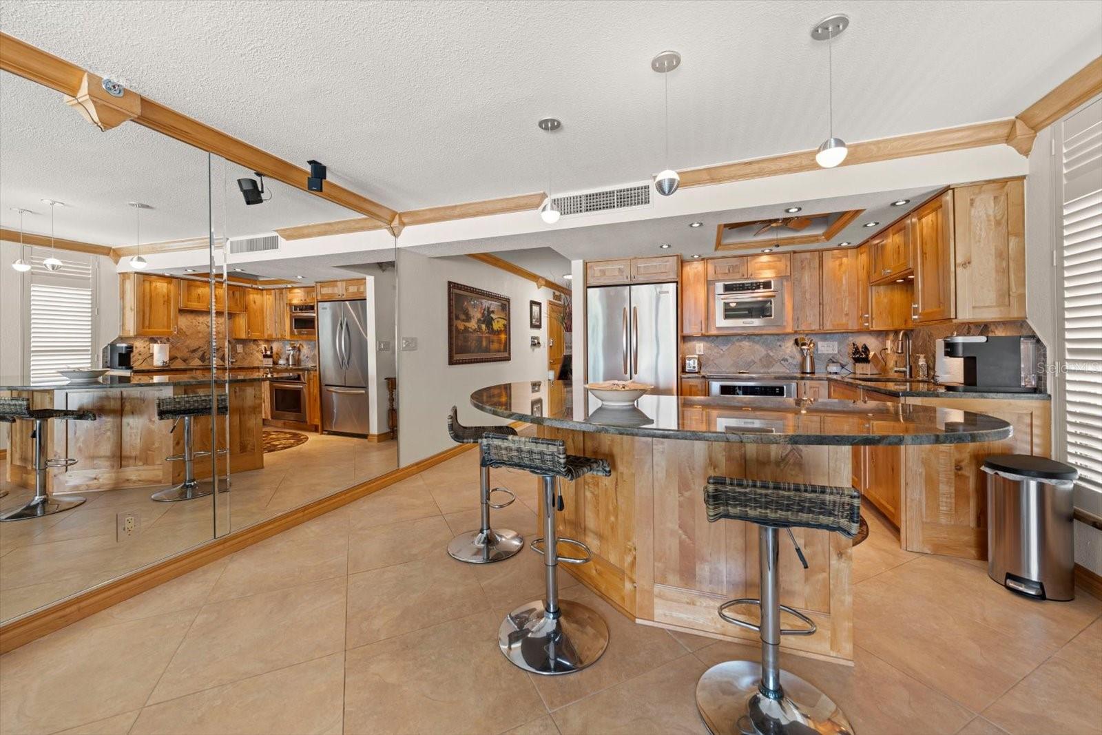 Image 3 of 30 For 506 Gulf Boulevard 201