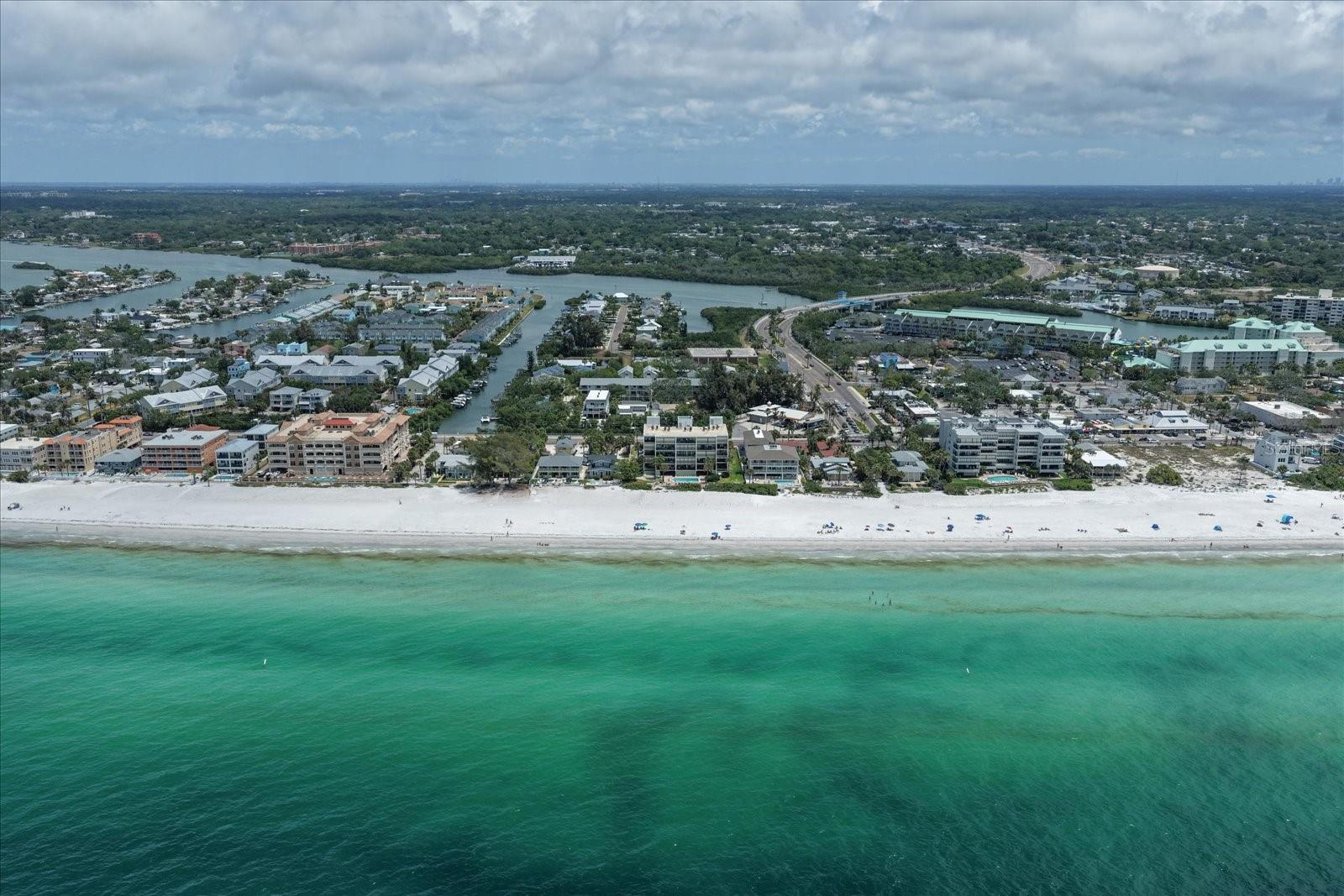 Image 8 of 30 For 506 Gulf Boulevard 201
