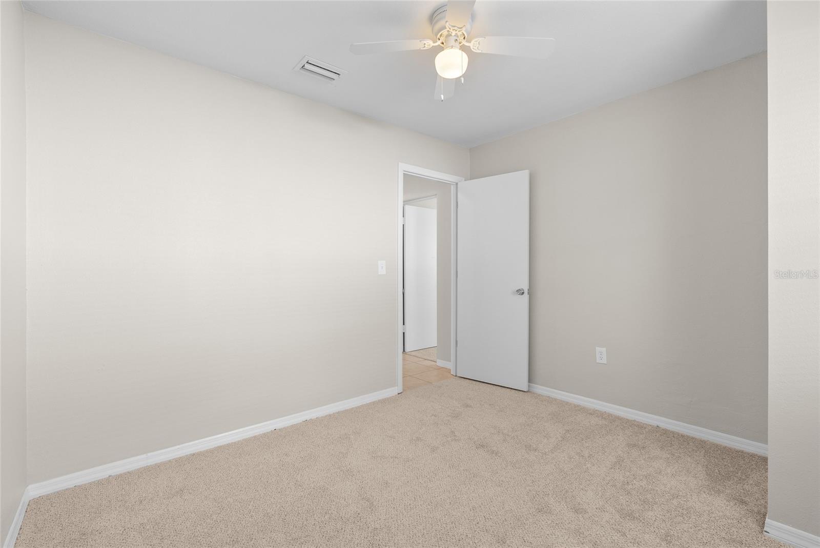 Image 15 of 30 For 5650 47th Avenue N