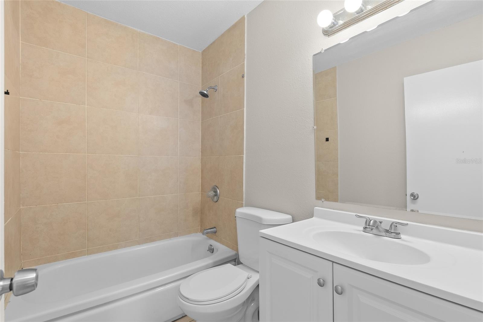 Image 17 of 30 For 5650 47th Avenue N