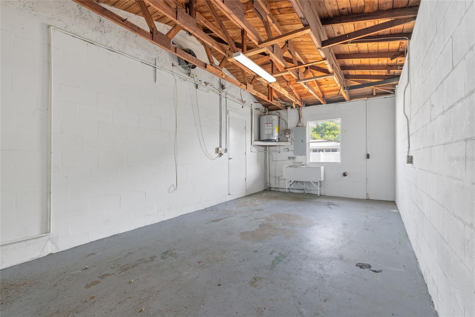 Image 23 of 30 For 5650 47th Avenue N
