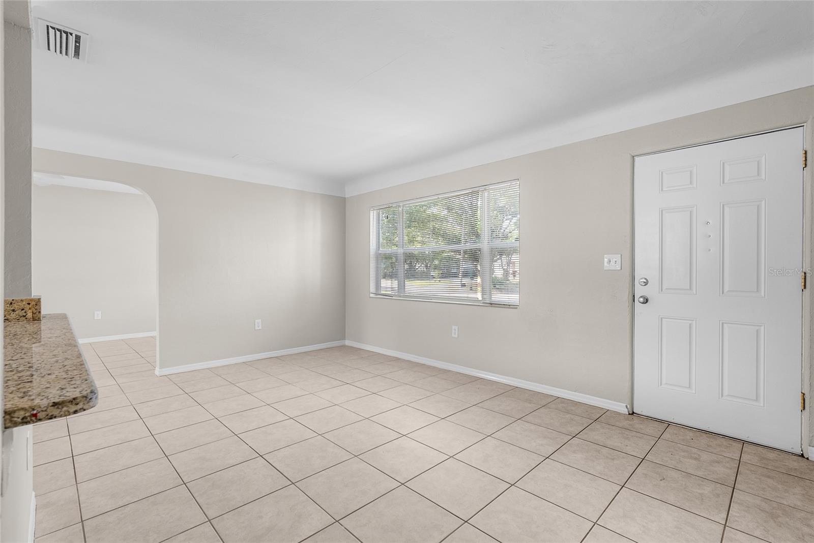 Image 4 of 30 For 5650 47th Avenue N