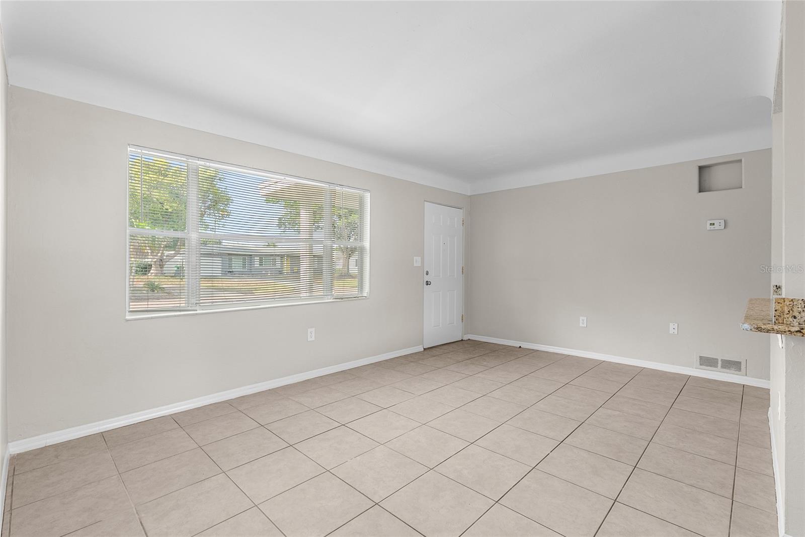 Image 5 of 30 For 5650 47th Avenue N