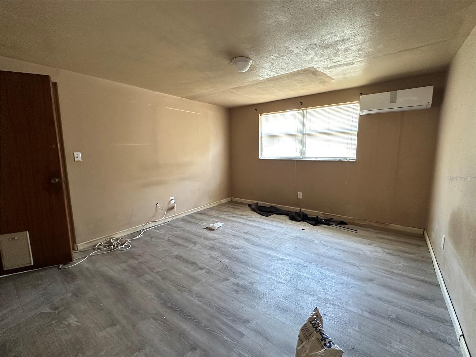 Image 12 of 31 For 921 121st Avenue