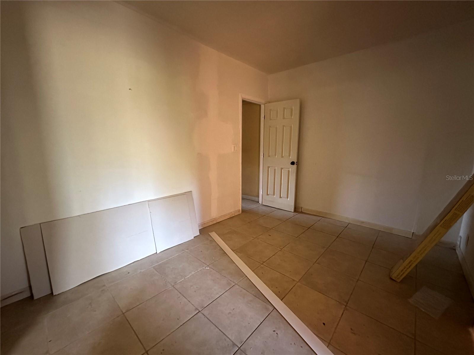 Image 18 of 31 For 921 121st Avenue