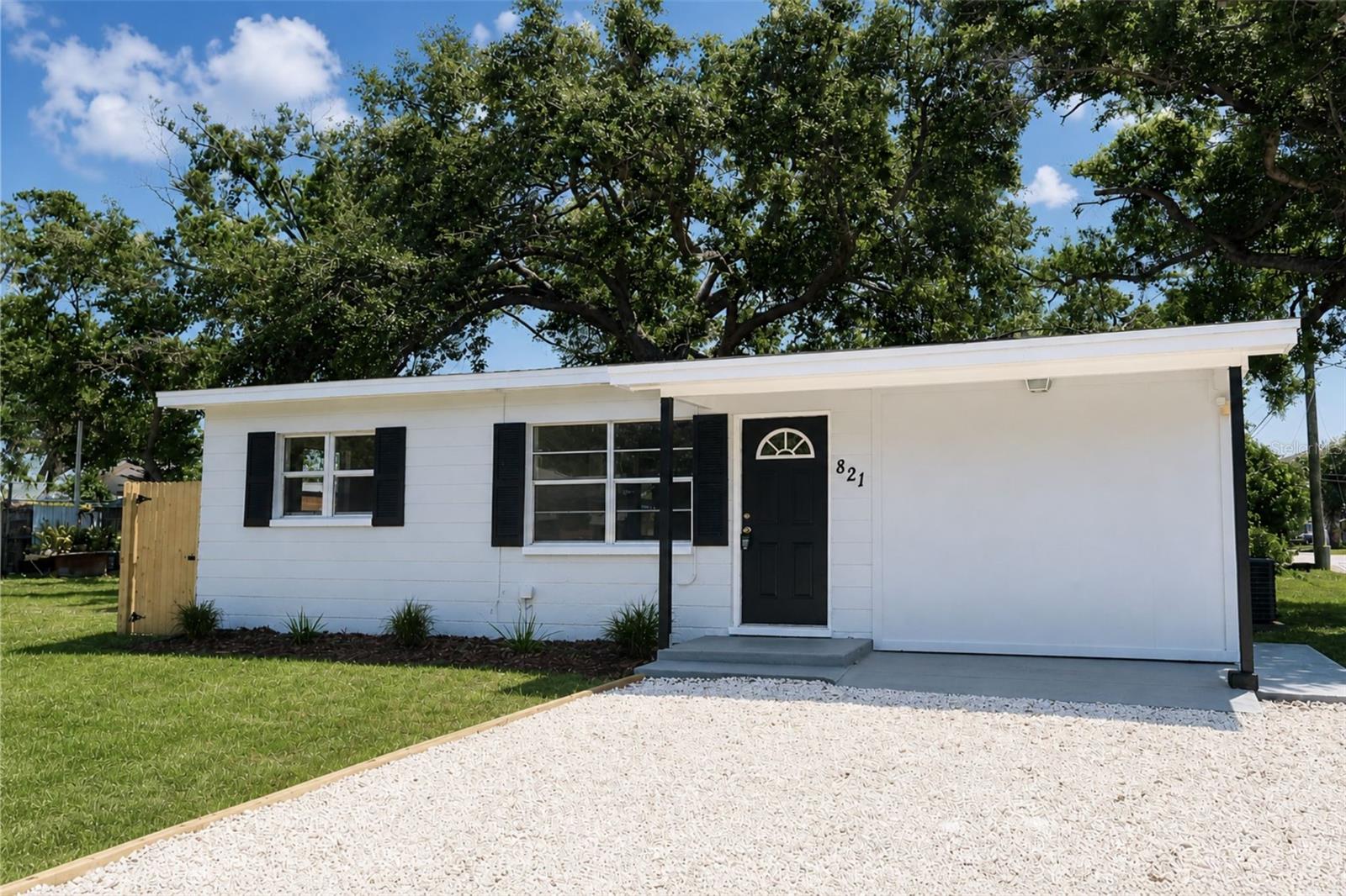 Details for 821 14th Avenue Nw, LARGO, FL 33770