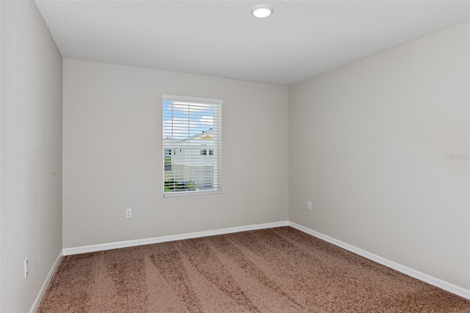 Image 19 of 31 For 9252 Orchard Park Lane