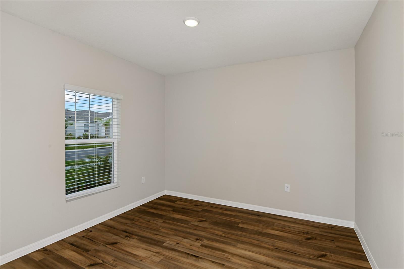 Image 22 of 31 For 9252 Orchard Park Lane