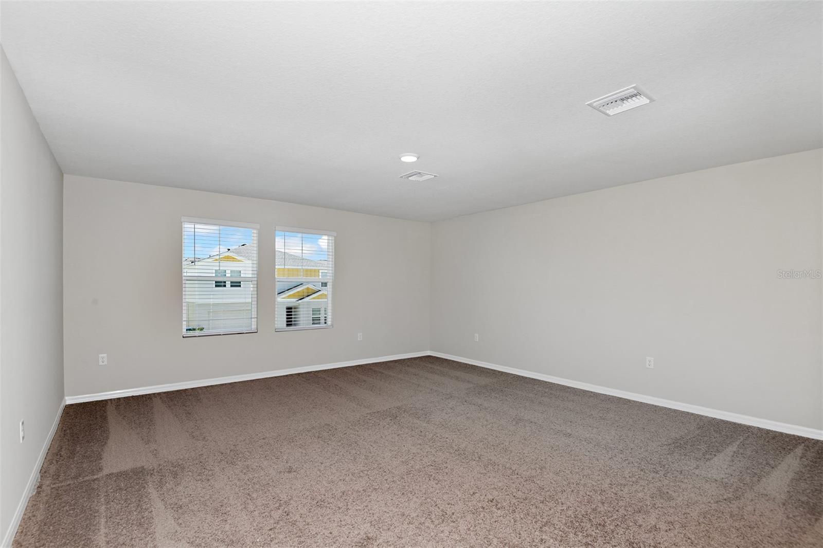 Image 4 of 31 For 9252 Orchard Park Lane