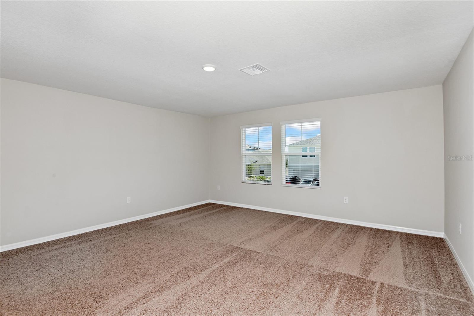 Image 5 of 31 For 9252 Orchard Park Lane