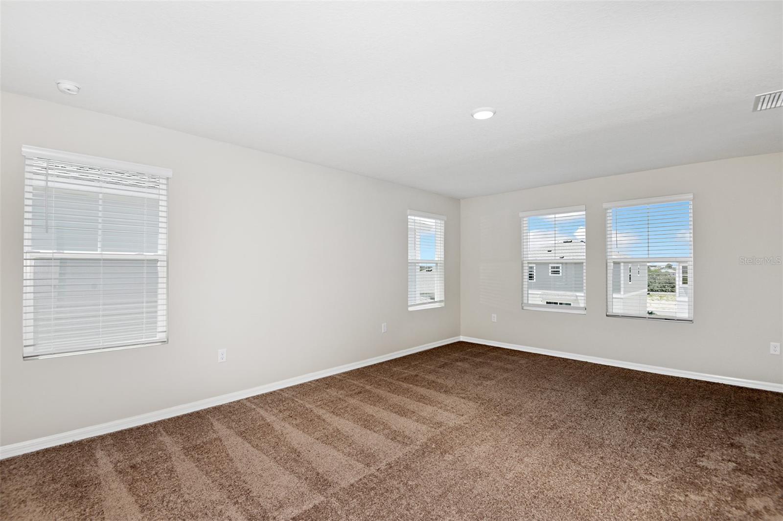Image 7 of 31 For 9252 Orchard Park Lane