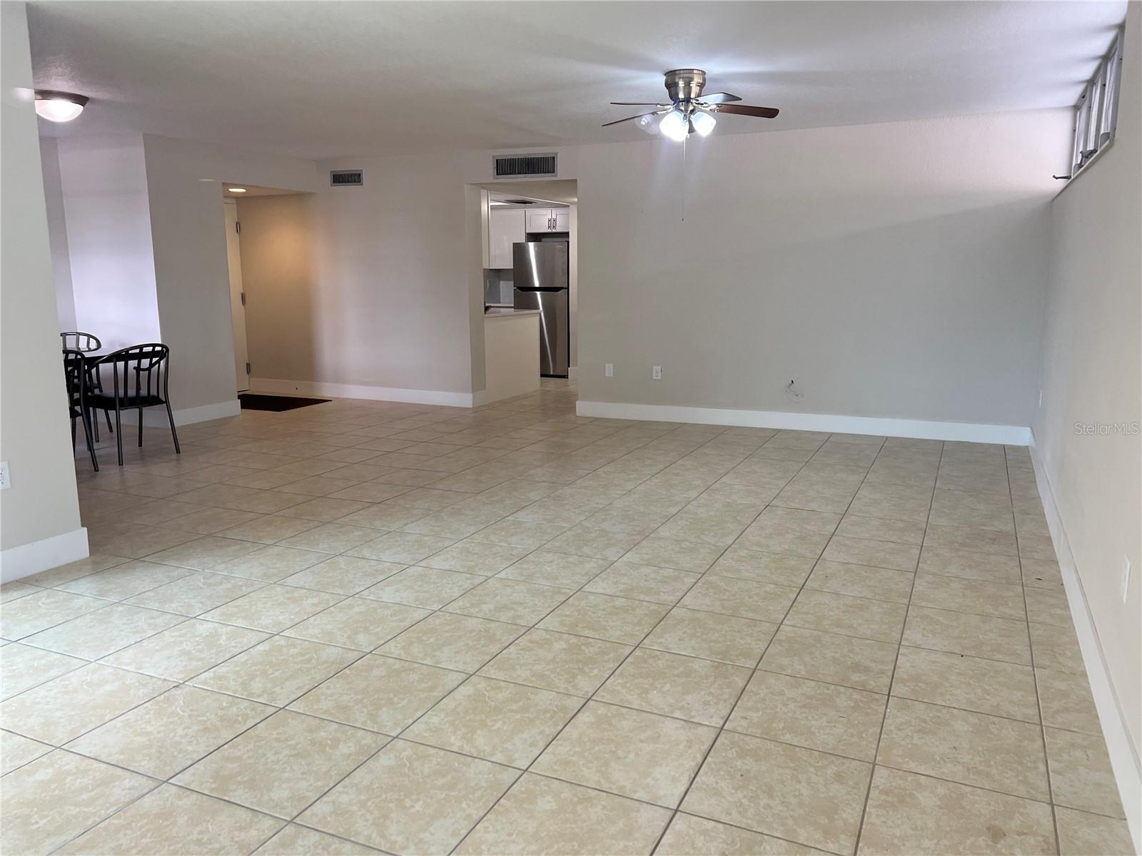 Image 14 of 56 For 632 Edgewater Drive 139