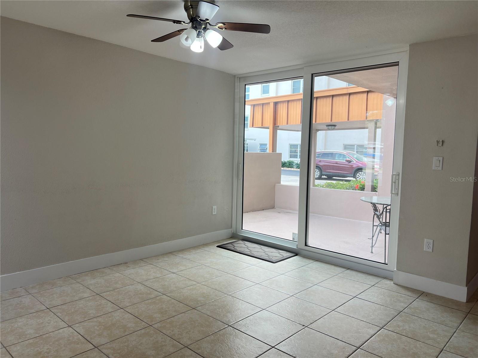 Image 15 of 56 For 632 Edgewater Drive 139